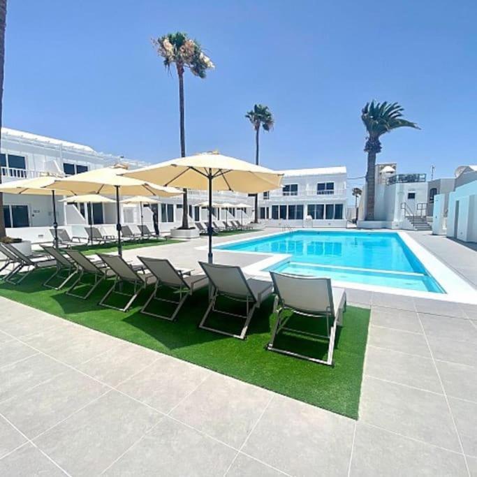 Puerto Del Carmen Airconditioned 2Bed Poolside Apt מראה חיצוני תמונה