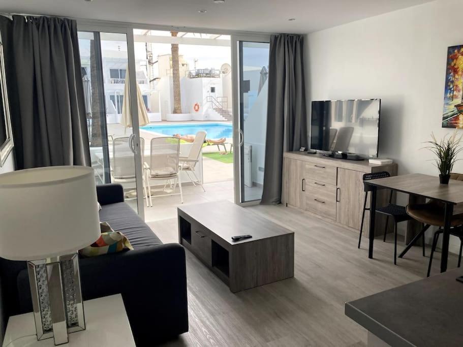 Puerto Del Carmen Airconditioned 2Bed Poolside Apt מראה חיצוני תמונה