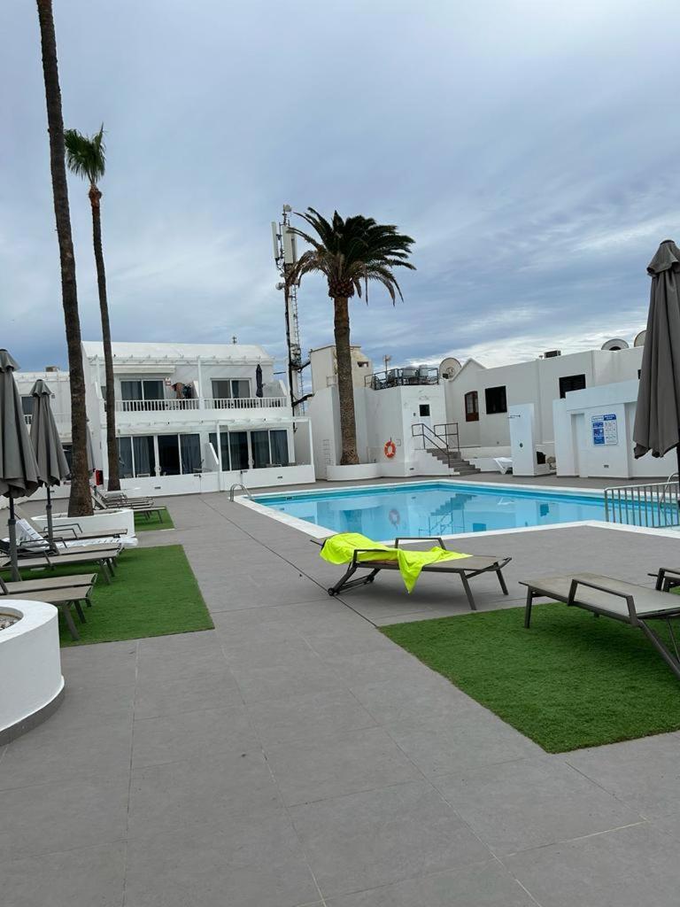 Puerto Del Carmen Airconditioned 2Bed Poolside Apt מראה חיצוני תמונה